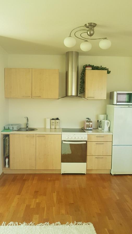 Juuli Apartament Kuressaare Exteriör bild
